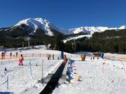 Kinderland naast het dalstation