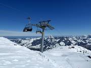 Mettlen-Fronalpstock - 4-persoons hogesnelheidsstoeltjeslift (koppelbaar) met kap