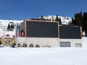 Zonnepaneleninstallatie bij de stoeltjeslift Schaffürggli