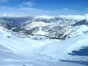 De piste van de Colletto Verde met uitzicht richting Cesana