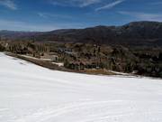 Particuliere huizen langs de afdaling naar Tiehack