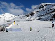 Lichte oefenhellingen met transportbanden