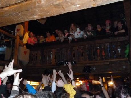 Après-ski wereldwijd – Après-ski Saalbach Hinterglemm Leogang Fieberbrunn (Skicircus)