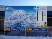 Modern informatiebord bij het dalstation Matrei