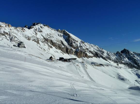 Top, klimaatonderzoeksstation Schneefernerhaus en Sonnalpin