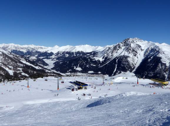 Uitzicht vanaf Schöneben over het dal