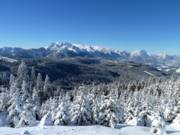 Uitzicht vanaf het wintersportgebied Dachstein West naar het Tennengebirge